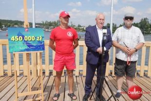 Samorząd województwa wsparł ratowników wodnych kwotą 450 tys. złotych