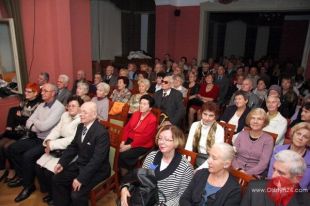 Patriotyczne dźwięki rozbrzmiewają w historycznych miejscach Olsztyna