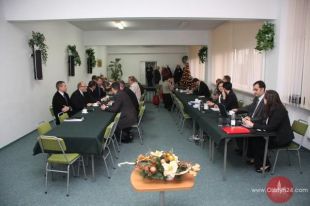 O cieple rozmawiali za zamkniętymi drzwiami