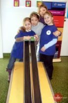 Uczniowie z SP 9 eksperymentowali w Sząbruku