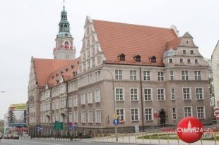 Ratusz przedłuża godziny rejestracji pojazdów