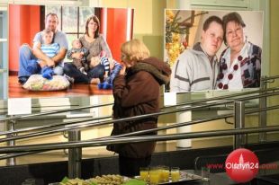 Wystawa „Portret Rodzinny” Ewy Wieliczko tym razem w Starym Ratuszu WBP