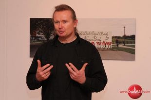 Debata na podsumowanie „Świętej wojny” 