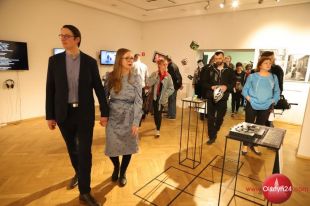 „Sześcian” Michała Kupisza pokazuje BWA Galeria Sztuki