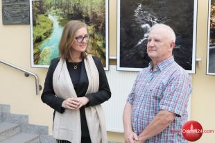 W Starym Ratuszu WBP otwarto wystawę wielkoformatowych fotografii „Źródła Łyny”