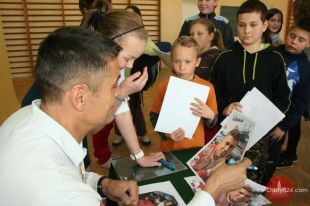 Krzysztof Hołowczyc z wizytą w SP1