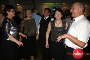 Seniorzy bawili się na przedsylwestrowym balu