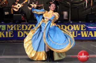 Tancerze integrowali się z publicznością 