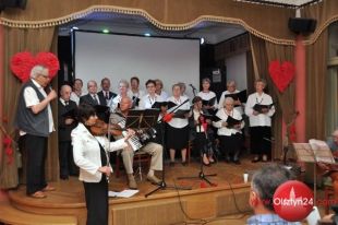 Seniorzy muzycznie na Dzień Matki