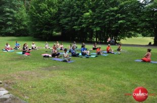 Rozpoczęli aktywne! wakacje z jogą 