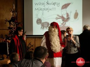 Św. Mikołaj z Rovaniemi odwiedził pacjentów Szpitala Dziecięcego w Olsztynie