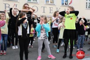 Taneczny flash mob na starówce