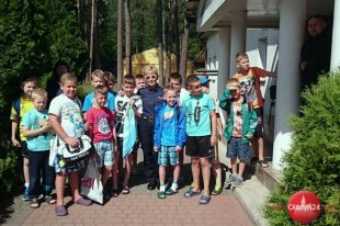 Spotkanie w Żabince z młodymi piłkarzami z Warszawy