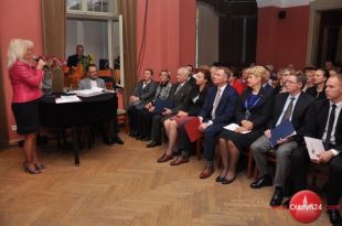 Studenci Jarockiej Akademii Trzeciego Wieku rozpoczęli kolejny rok akademicki