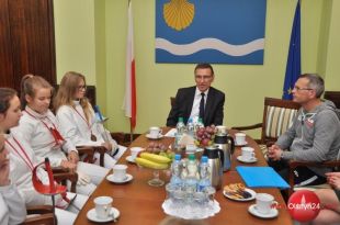 Szablistki Hajduczka z wizytą u prezydenta