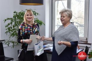 Galeria Zakładka pożegnała wystawę prac ceramicznych Alicji Borsiak-Śleszyńskiej