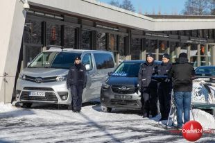 Odprawa roczna i kolejne dwa radiowozy