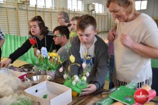 Mieszkańcy Biskupca przygotowywali wielkanocne ozdoby