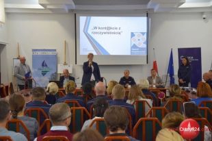 W kont@kcie z rzeczywistością