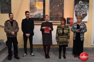 Wystawę „Spotkania na Warmii” członków Kapos ART Képző-és Iparművészeti Egyesület z Węgier otwarto w WBP