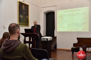 Estowie – szczególny przypadek barbarzyńców?