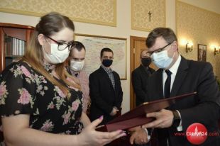 Wyróżniono operatorów z okazji Europejskiego Dnia Numeru Alarmowego 112 