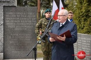 W Olsztynie upamiętniono ofiary Zbrodni Katyńskiej i katastrofy smoleńskiej