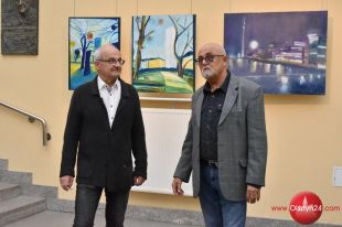 „Warmia i Nadrenia” Marka Ramińskiego prezentowana jest w Starym Ratuszu WBP