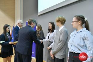 Uczniowie z województwa odebrali stypendia Prezesa Rady Ministrów 