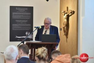 Nieoczekiwany powrót autora krytyki czystego rozumu