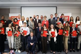 Naukowe i artystyczne stypendia marszałka przyznane