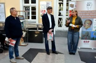 Ostre pióro i trafna puenta w Galerii Stary Ratusz