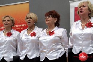 Kolędy i pastorałki zabrzmiały dziś w Urzędzie Wojewódzkim