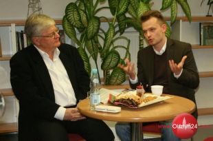 Dariusz Szymanowski w „O poezji w samo południe”