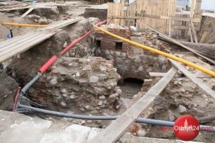 Będzie konferencja o barbakanie