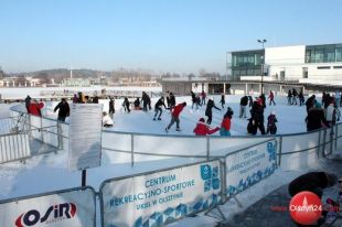 Jutro ruszają miejskie lodowiska