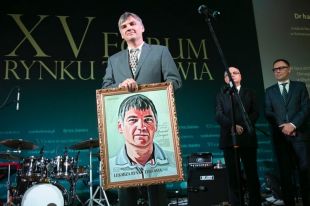 Tytuł Lekarza Rynku Zdrowia 2019 dla prof. Dawida Larysza, neurochirurga ze Szpitala Dziecięcego w Olsztynie!