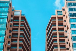 Kompleksowe Usługi Biura Nieruchomości: Jakie Korzyści Oferują?