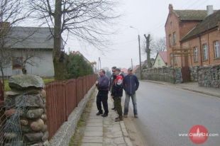 Będą kumkać razem