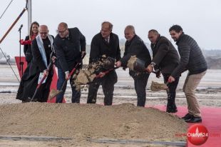 W Biskupcu symbolicznie otwarto budowę zakładu produkcji płyt wiórowych
