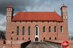 Dziwowisko teatralne na 284. urodziny biskupa Krasickiego