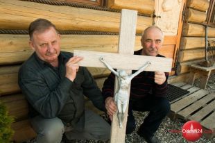 W darze za łaski przekażą krzyż