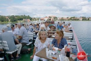 Parostatkiem piękny rejs...
