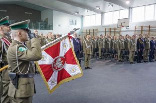 Awanse i wyróżnienia w Straży Granicznej z okazji Święta Niepodległości