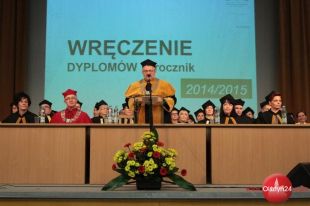 Absolwenci Wydziału Nauki o Żywności odebrali dyplomy