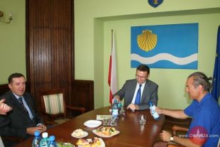 From kurtuazyjnie u prezydenta