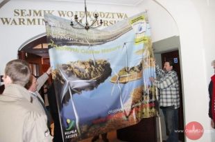 Koalicja „Bezpieczna Energia” przypomniała radnym Sejmiku Województwa o wiatrakach