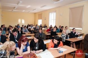 Studenci i doktoranci dyskutowali o władzy