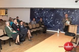 W Olsztynie naukowcy i pasjonaci dyskutowali o meteorytach