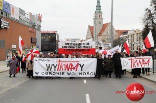 Jeden marsz, trzy intencje